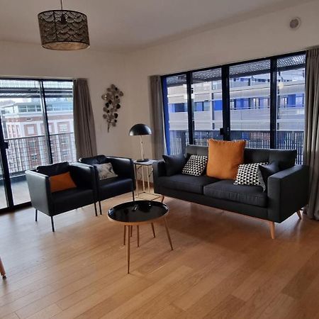 Bel Appartement Contemporain Avec Terrasse Climatisation Et Parking Payant En Option Estrasburgo Exterior foto