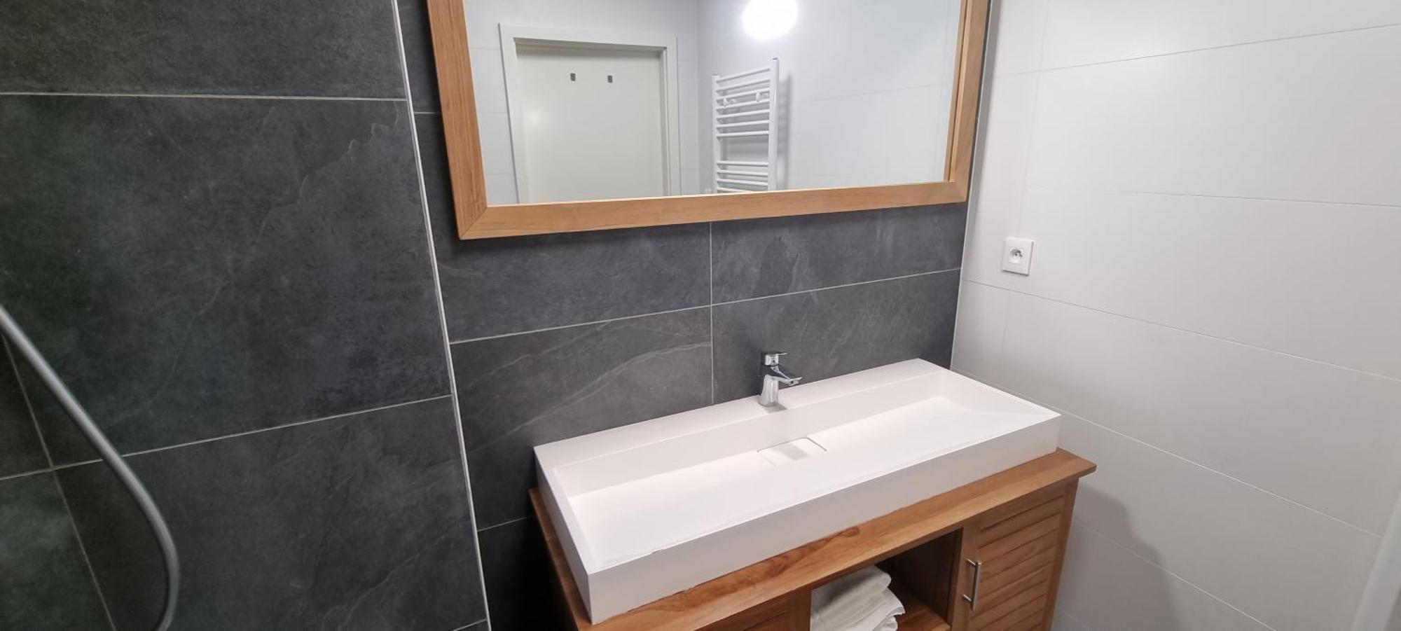 Bel Appartement Contemporain Avec Terrasse Climatisation Et Parking Payant En Option Estrasburgo Exterior foto
