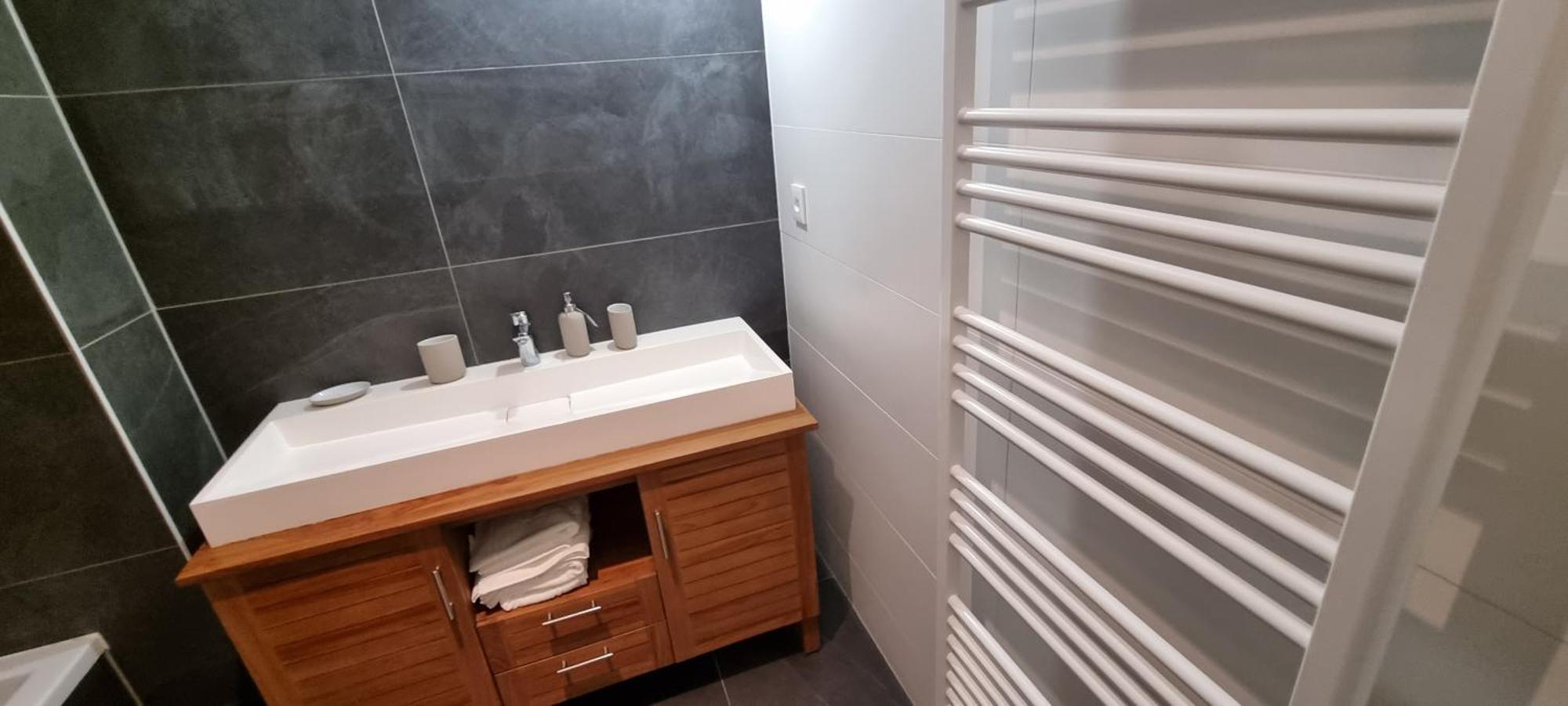Bel Appartement Contemporain Avec Terrasse Climatisation Et Parking Payant En Option Estrasburgo Exterior foto